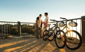 saffire-freycinet_mountain biking
